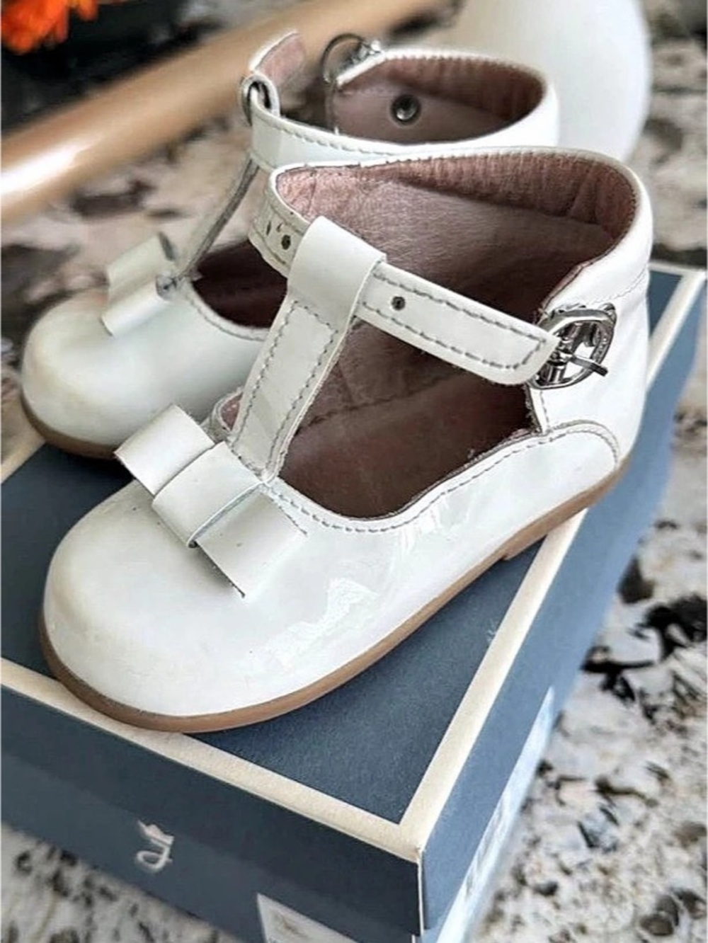 Jacadi Baby Girl First Steps T-Bar Shoes White, size 21